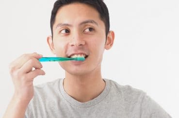歯石はなぜできる？　予防のために知っておくべきこと