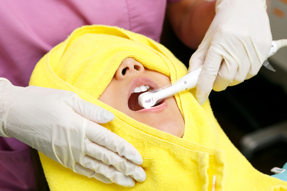 江東区東雲、豊洲の歯医者のキャナルコート歯科クリニック　審美治療　きれいなむし歯治療
